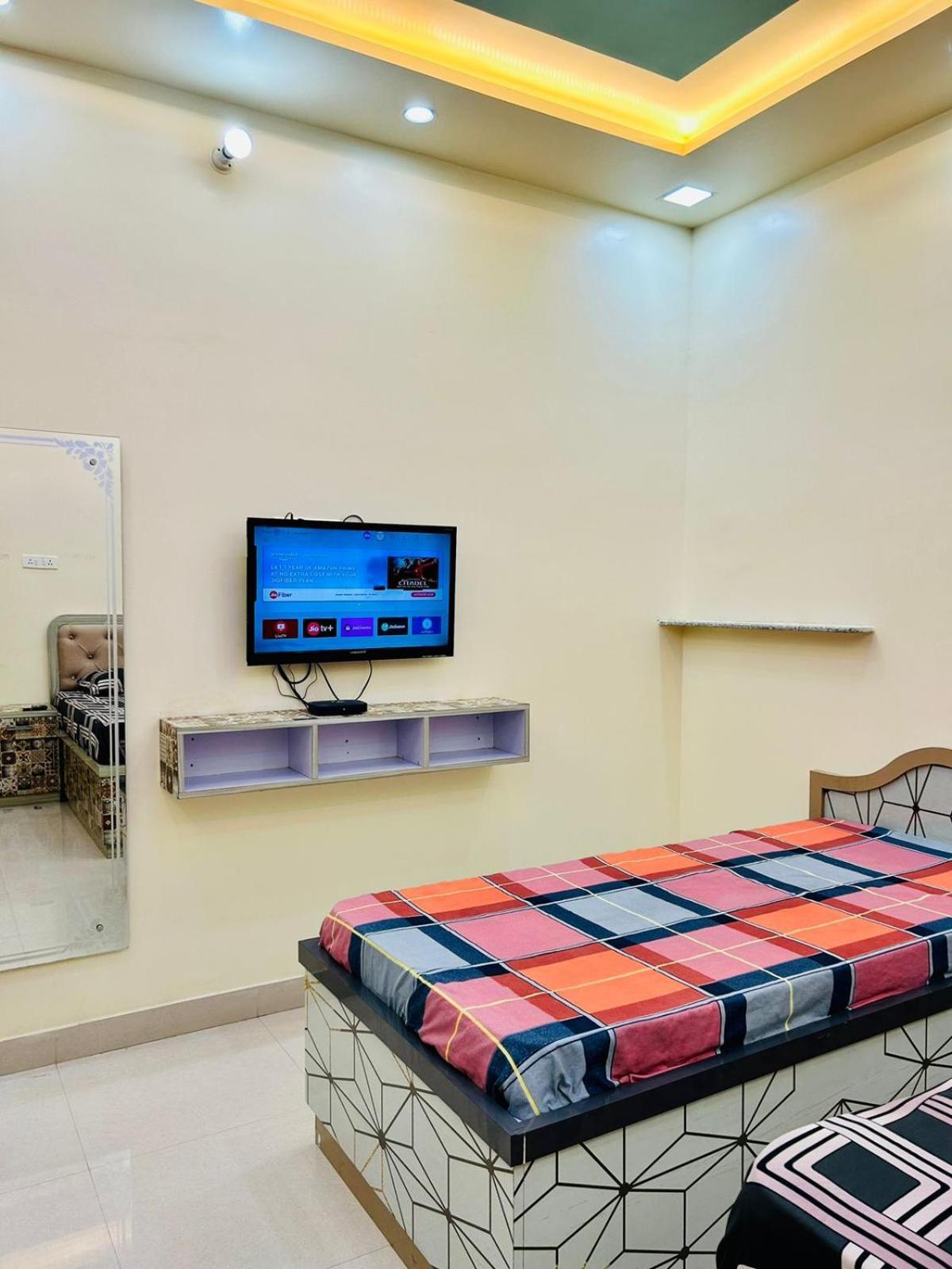 Smart Stays - Mmmut College - Gkp Airport Gorakhpur Kültér fotó